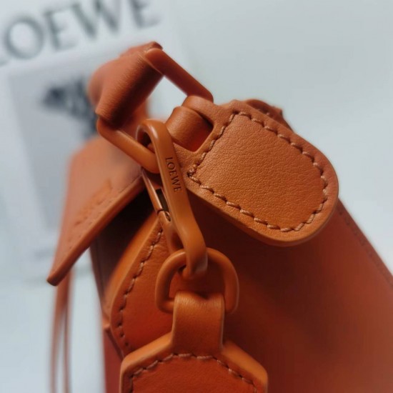 Loewe D886560