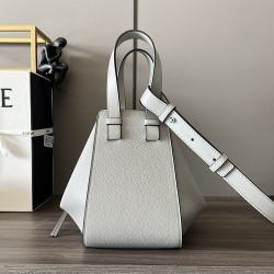 Loewe D886700