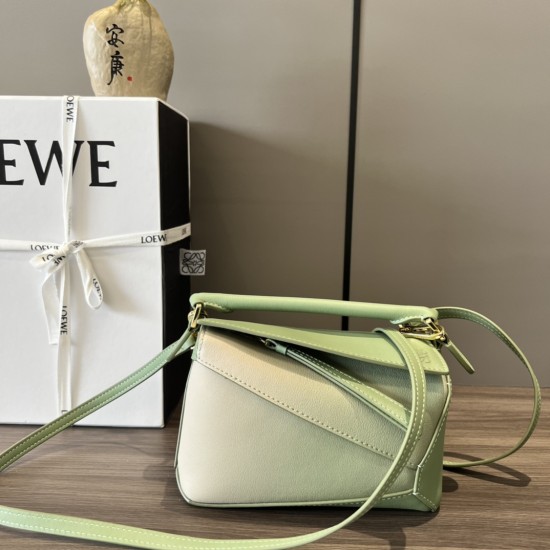 Loewe D886580