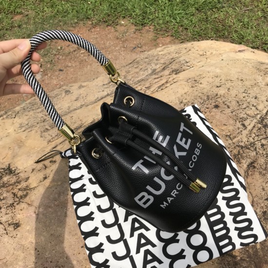 MARC JACOBS TOTE 19*19*23cm