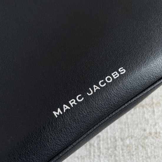 MARC JACOBS TOTE