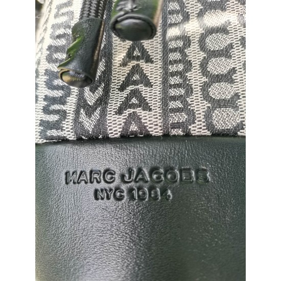 MARC JACOBS TOTE 19*19*23cm