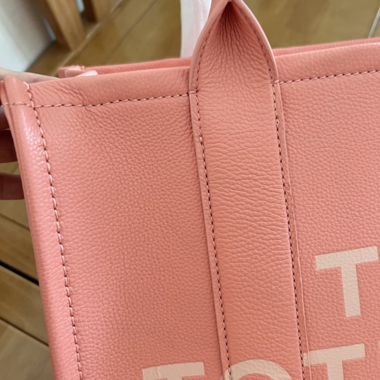 MARC JACOBS TOTE