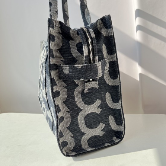 MARC JACOBS TOTE