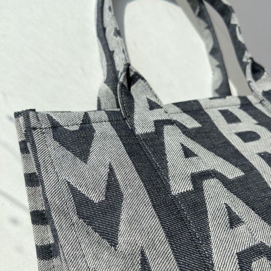 MARC JACOBS TOTE