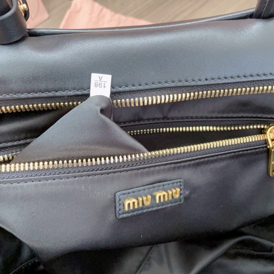 MiuMiu D8861000