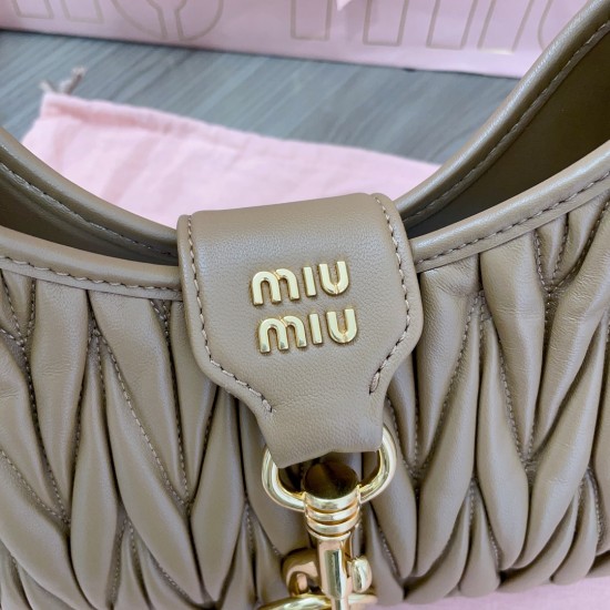 MiuMiu D886980