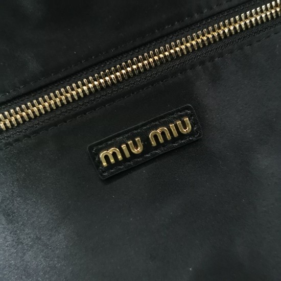 MiuMiu D8861150