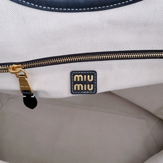 MiuMiu D8861180