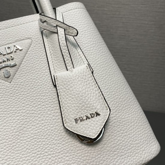 PRADA P00730