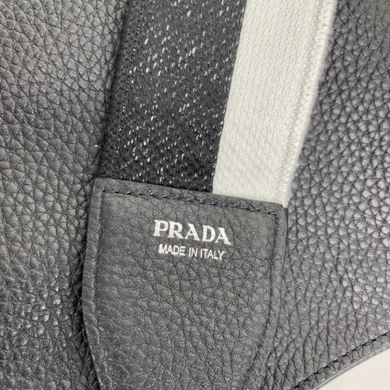 PRADA P00650