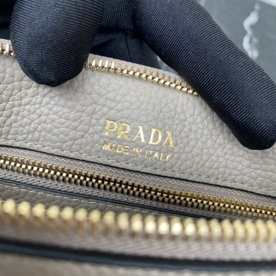 PRADA P00720