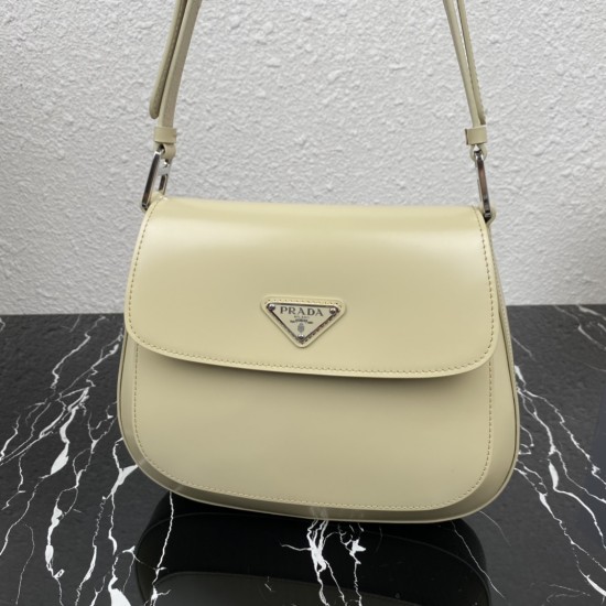 PRADA P00600