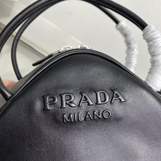 PRADA P00600