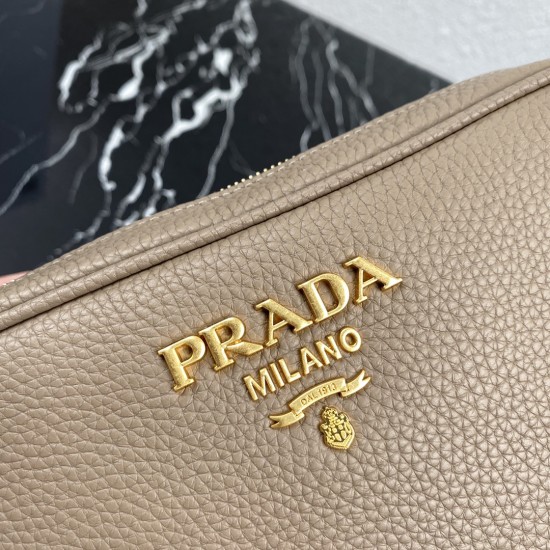 PRADA  P00680