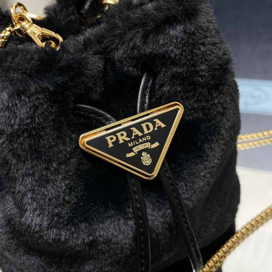 PRADA P00370