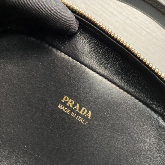 PRADA P00640