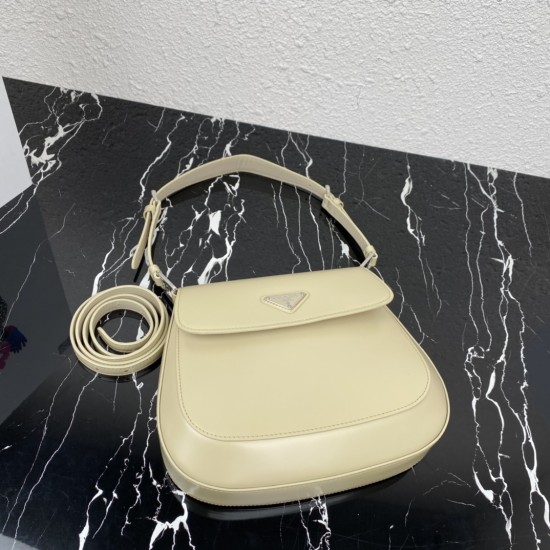 PRADA P00600