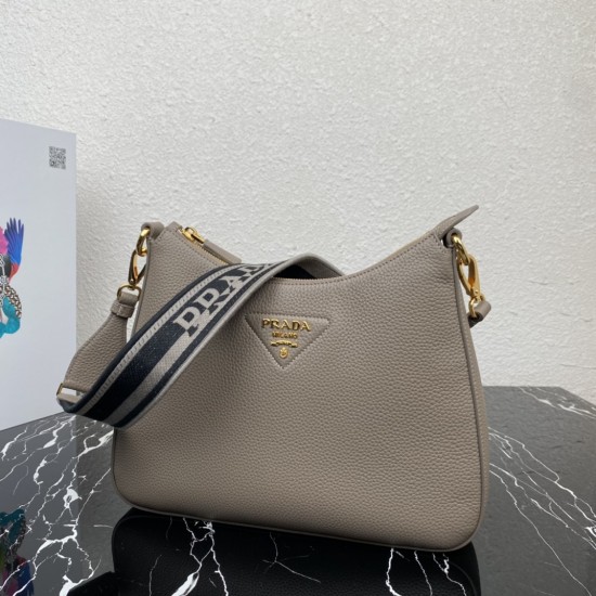 PRADA  P00720