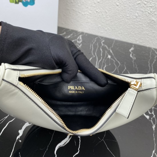 PRADA P00610