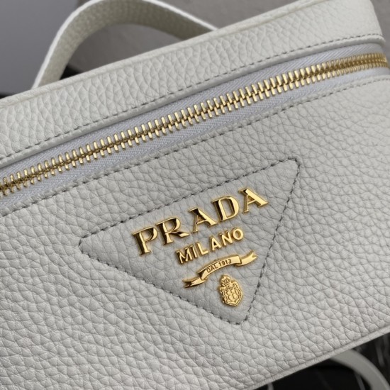 PRADA P00570