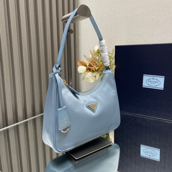 PRADA  P00250