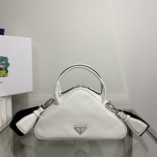 PRADA P00600