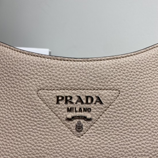 PRADA P00750