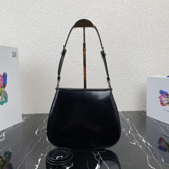 PRADA P00600