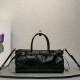 PRADA  P00750