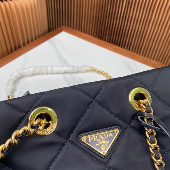 PRADA   P00500