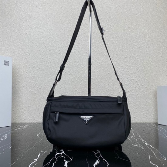 PRADA  P00390