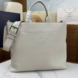 PRADA P00880