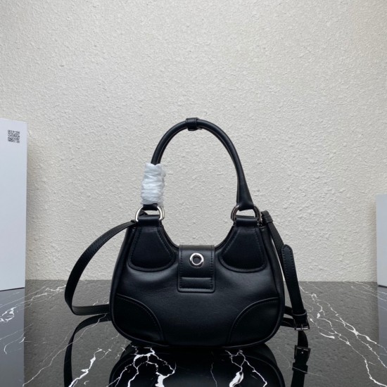 PRADA  P00670