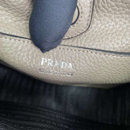 PRADA P00650