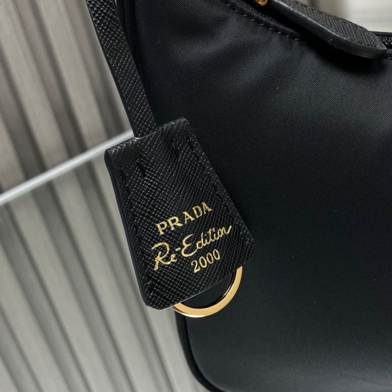 PRADA  P00220