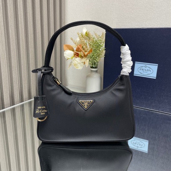 PRADA  P00220