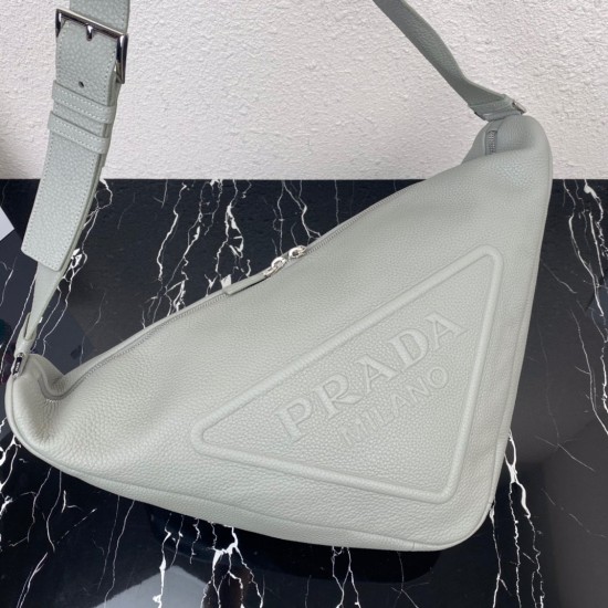 PRADA  P00850