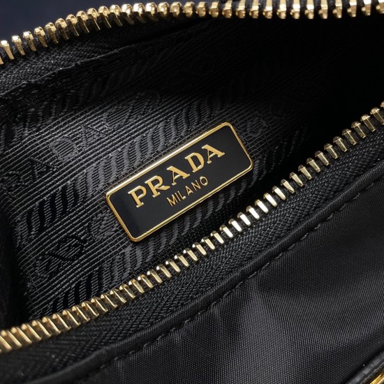 PRADA  P00250