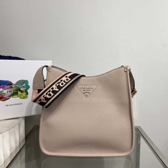 PRADA P00750