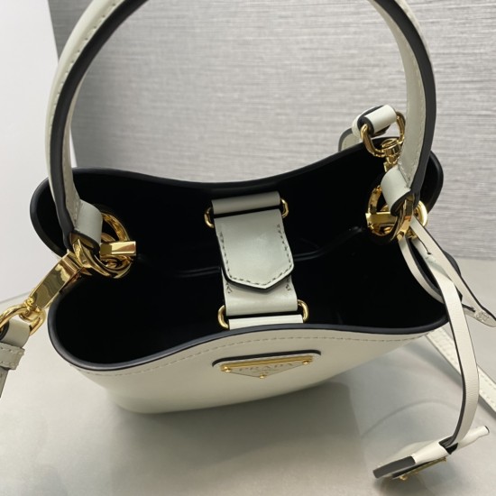 PRADA  P00680