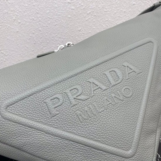 PRADA  P00850