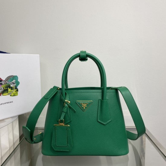 PRADA  P00760