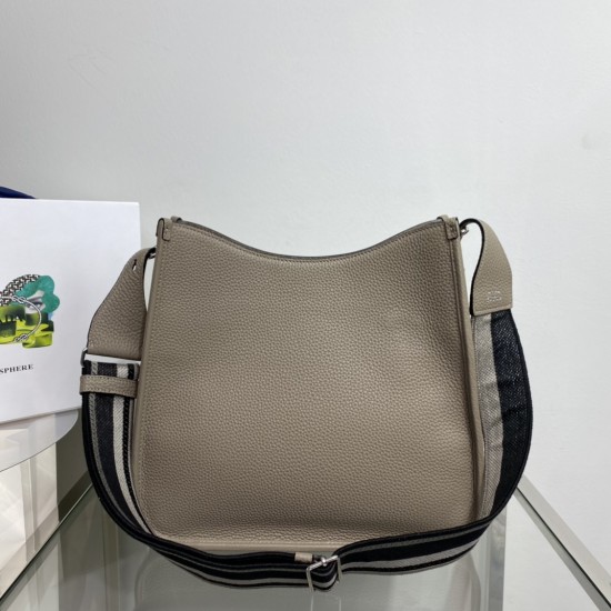 PRADA P00750