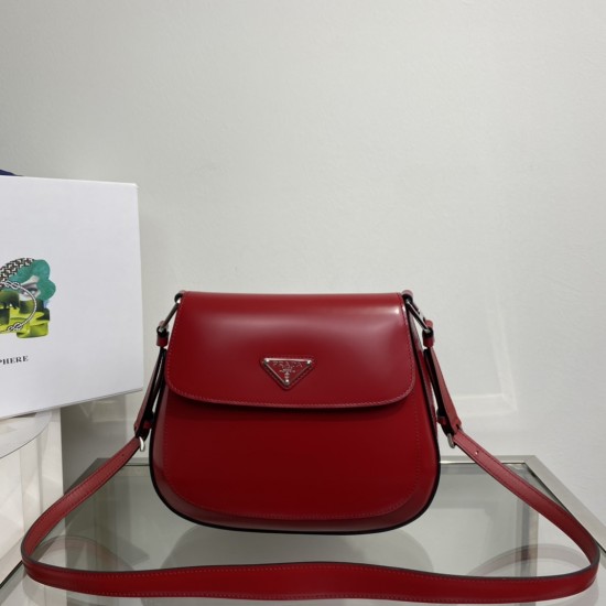 PRADA P00600