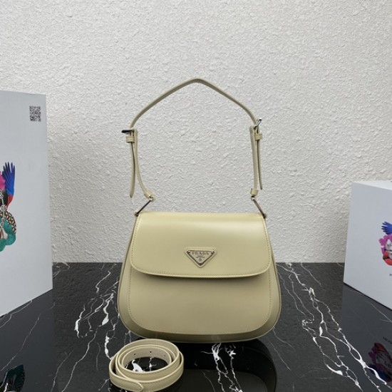 PRADA P00600