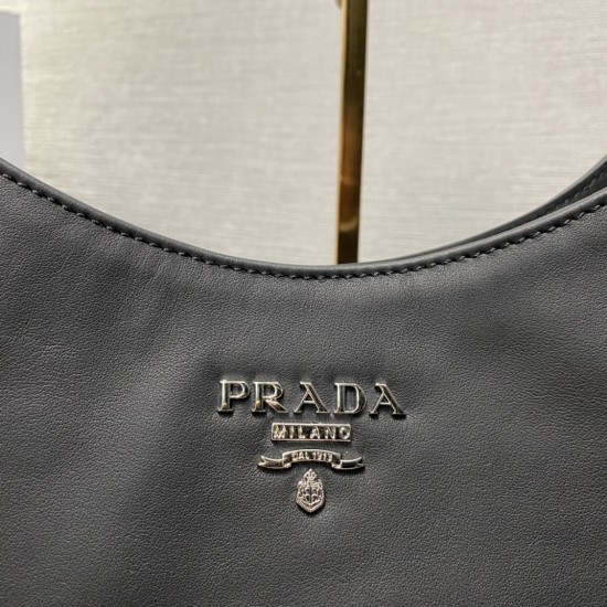 PRADA  P00840