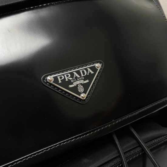 PRADA P00670