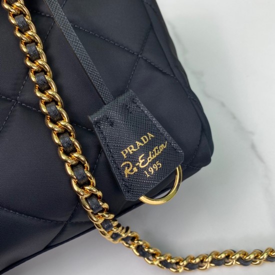 PRADA   P00500