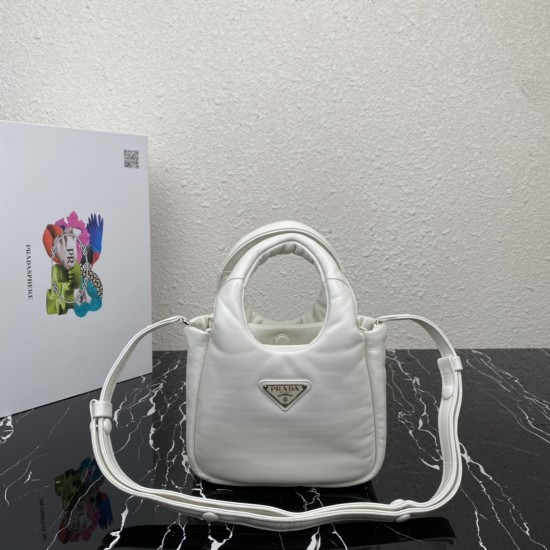 PRADA P00600